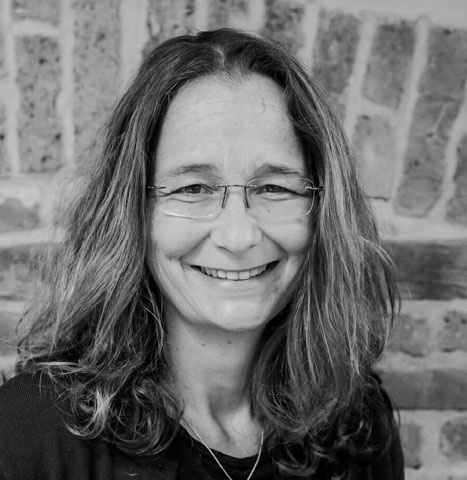 5404859374859131193_120bw_1080