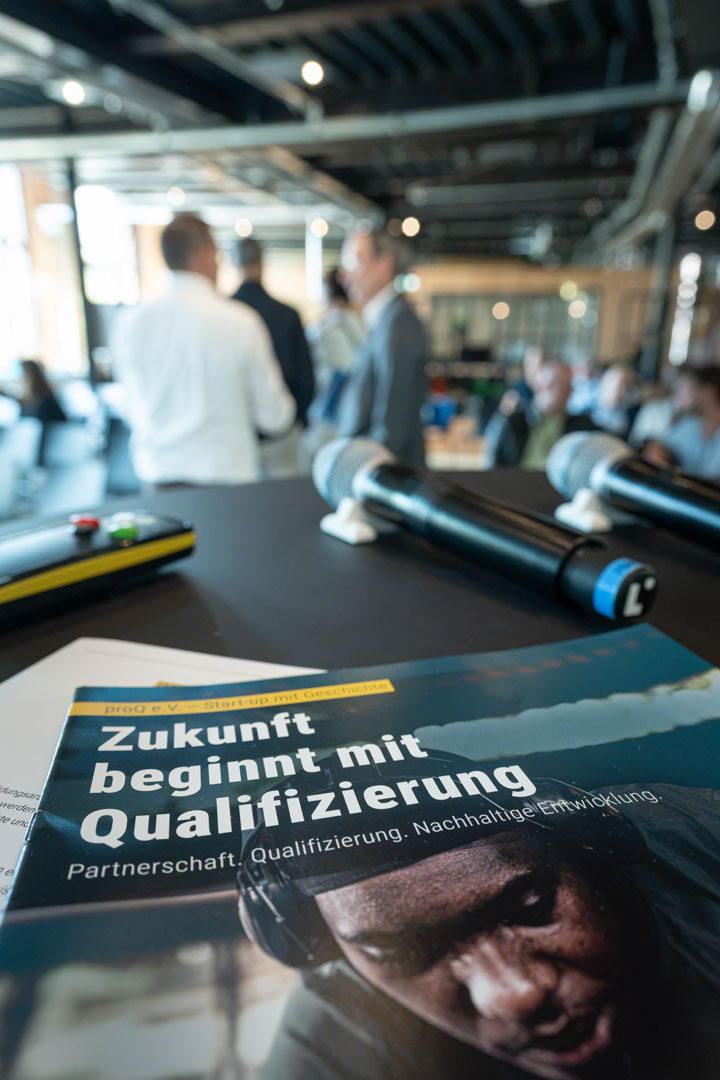 Broschüre zur Arbeit des proQ e.V.